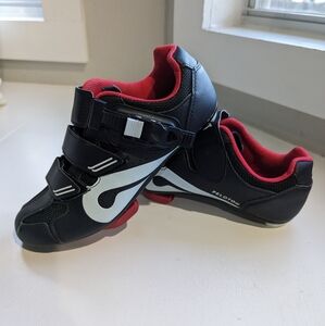 Black Pelotón Cycling Shoes